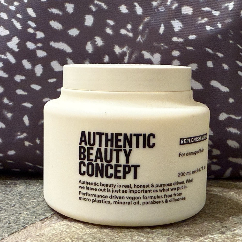 Authentic Beauty Concept Replenish Mask